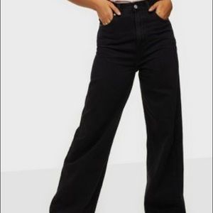 Levi’s High Loose Black Jeans